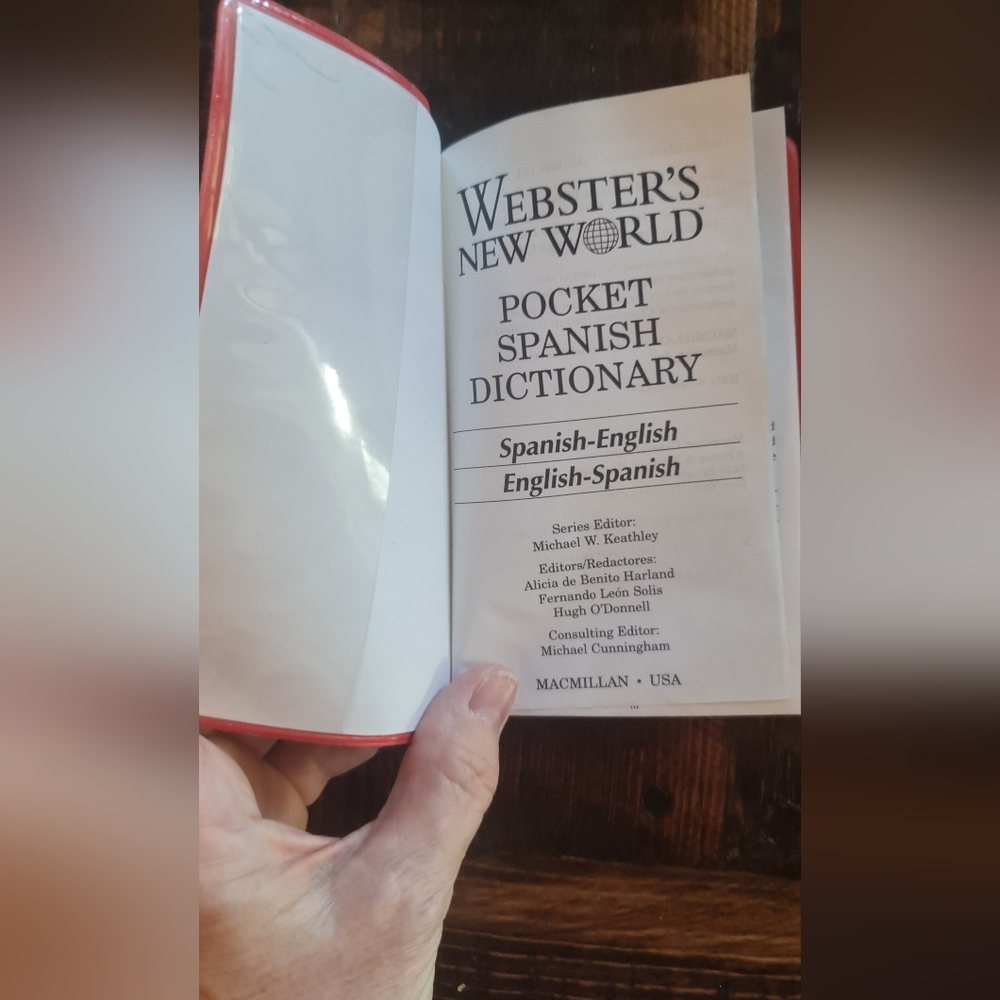 Barron's Household Spanish Book - Picture 9 of 12